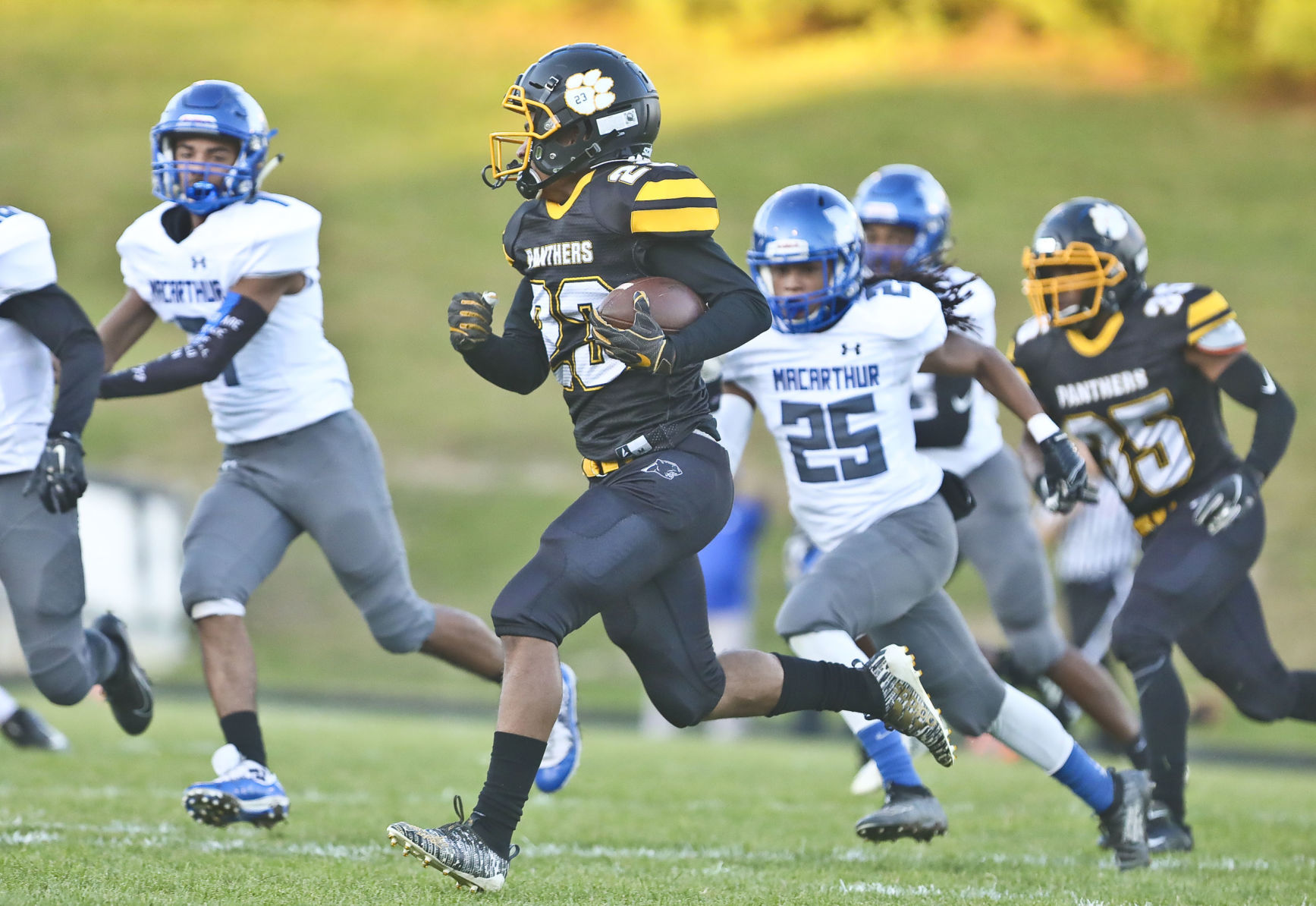 MacArthur 54 Eisenhower 0 34 10.18.19.JPG